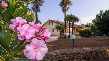 Enceinte de lâhĂ©bergement