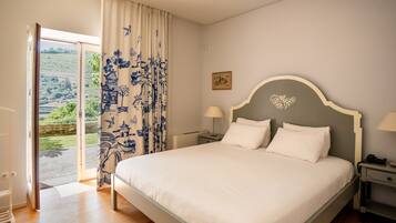 Deluxe Double Room | Individually decorated, individually furnished, free WiFi, bed sheets