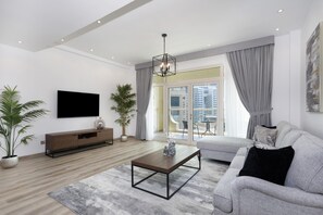 Apartment | 1 bedroom - Luxe 1BR w Palm Skyline View Easy Mall Access (Dubai)