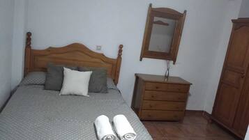 4 camere, ferro/asse da stiro, Wi-Fi, lenzuola