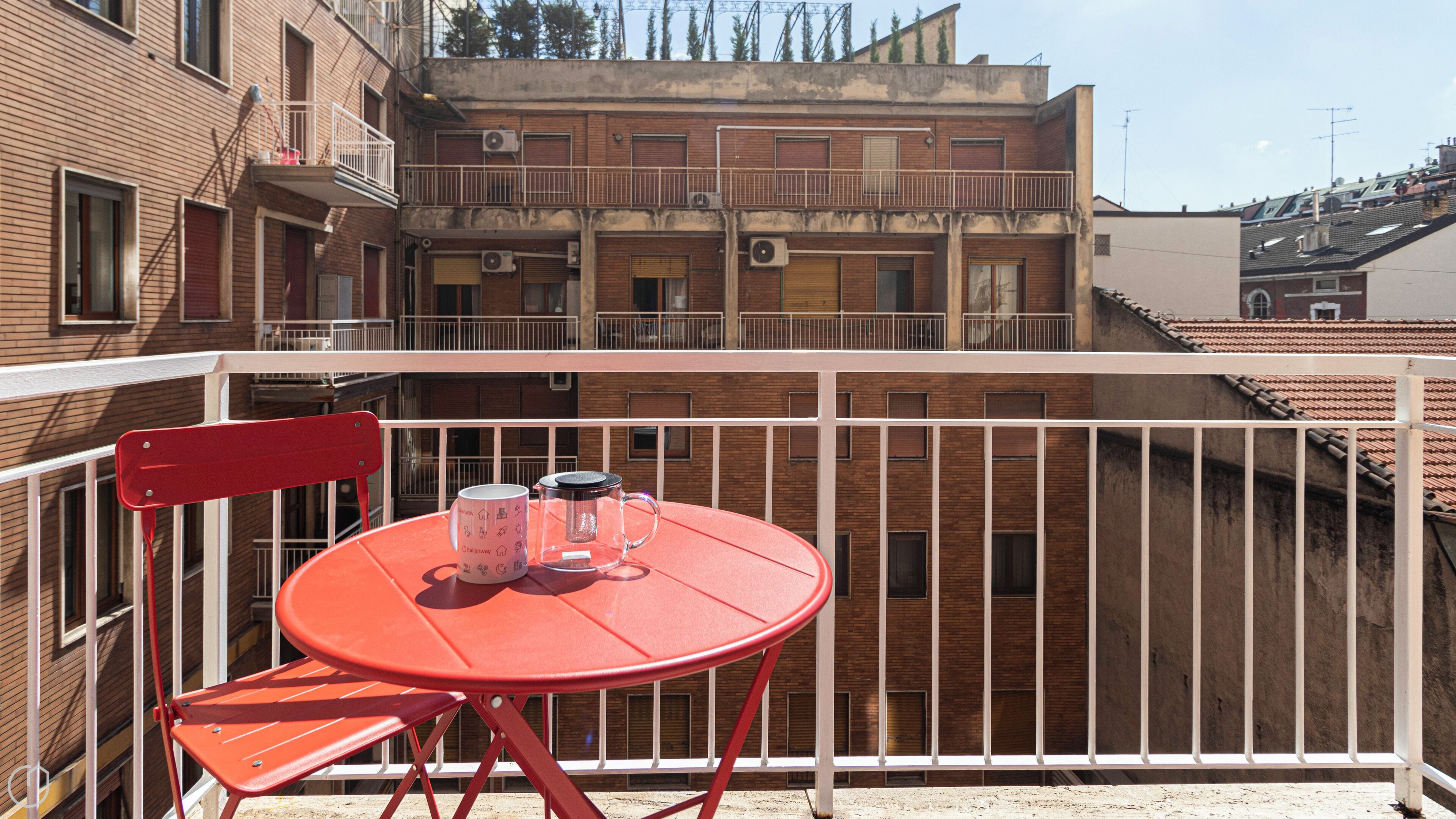 Apartment (1 Bedroom) | Balkon