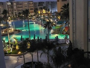 Piscina interna, piscina externa