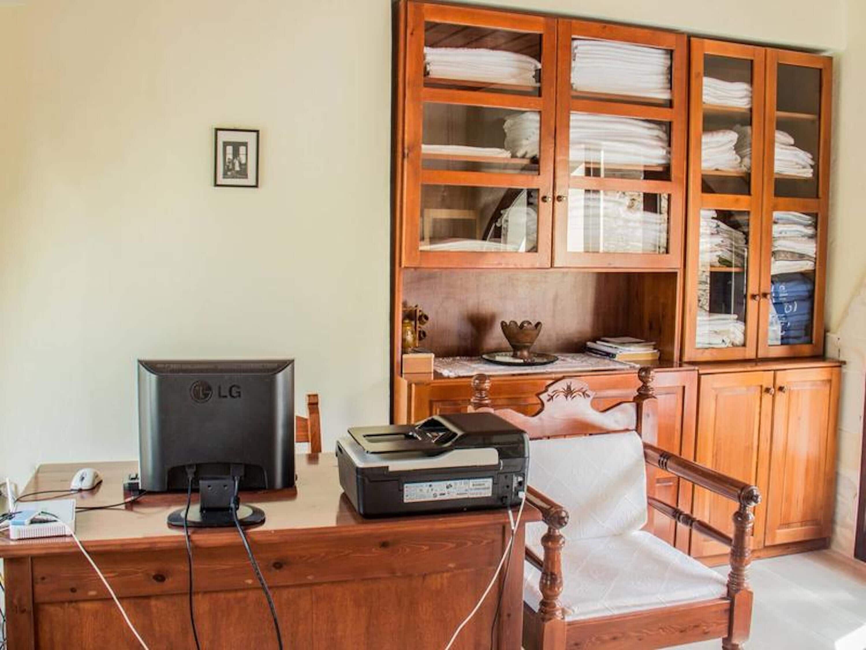 Bungalow, 5 makuuhuonetta, tupakointi sallittu, parveke | Huoneen varustelu