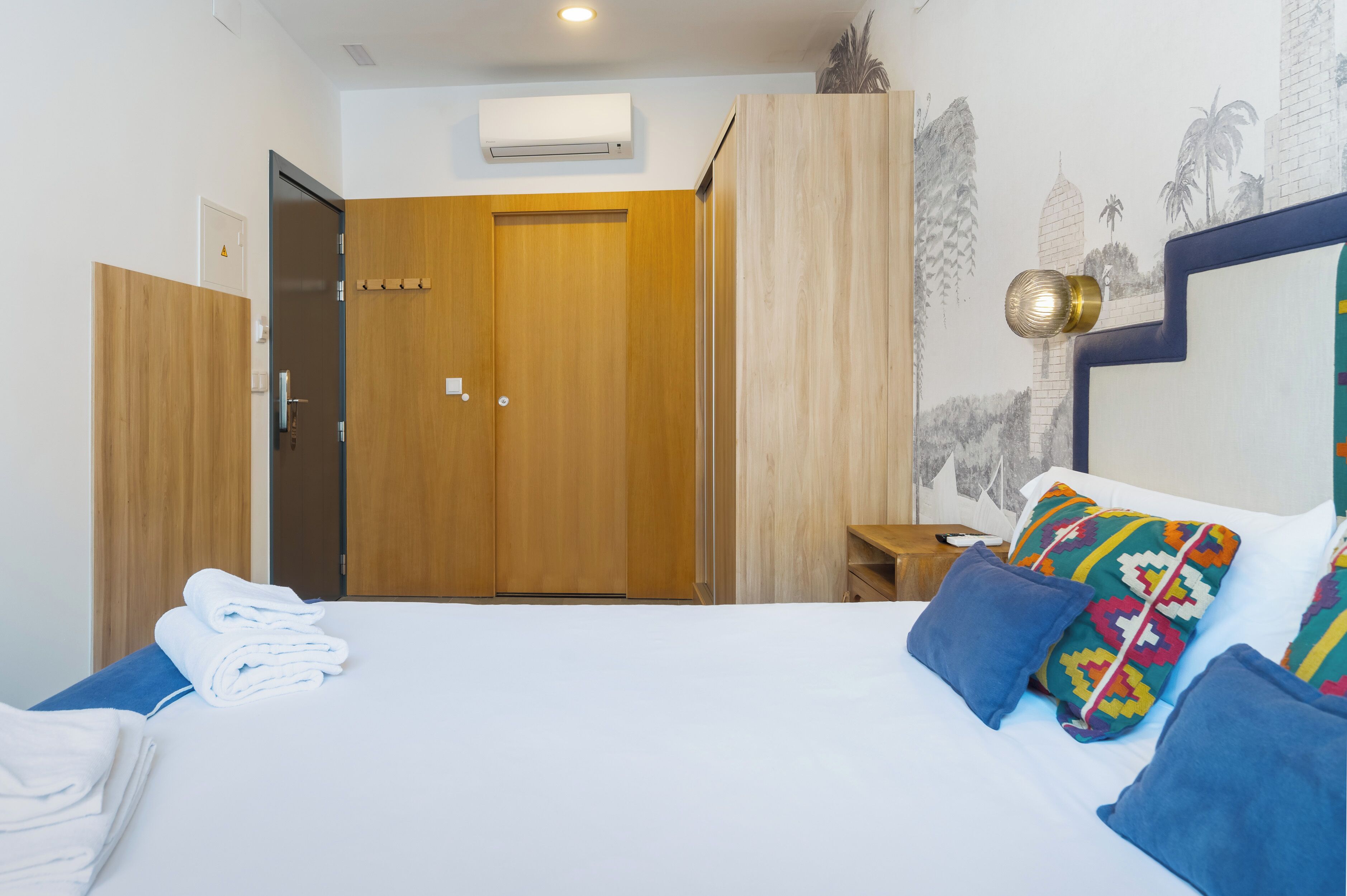 Donsdekens, reisbedje, gratis wifi, beddengoed