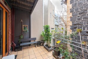 Basic Apartment, 2 Queen Beds | Property grounds - Bright & Sunny 2-bed Unit in the Heart of St Kilda (St Kilda)