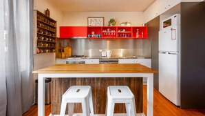 Apartemen Basic, 2 Tempat Tidur Queen | Dapur pribadi