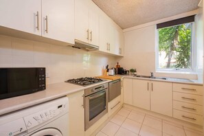 Basic Apartment, Multiple Beds | Private kitchen | Fridge, microwave, oven, stovetop - Beautiful 2-bed Unit in St Kilda West w/ Parking (St Kilda West)