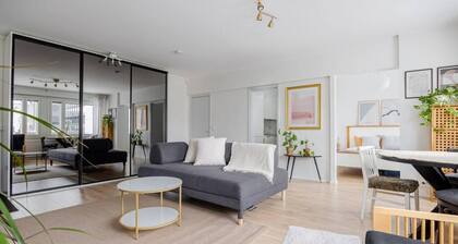 Design Apartment in the City Center and Garage