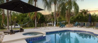 Ocean access with boat dock 4 bedroom 3 bathroom beautiful Pool home with Spa. 