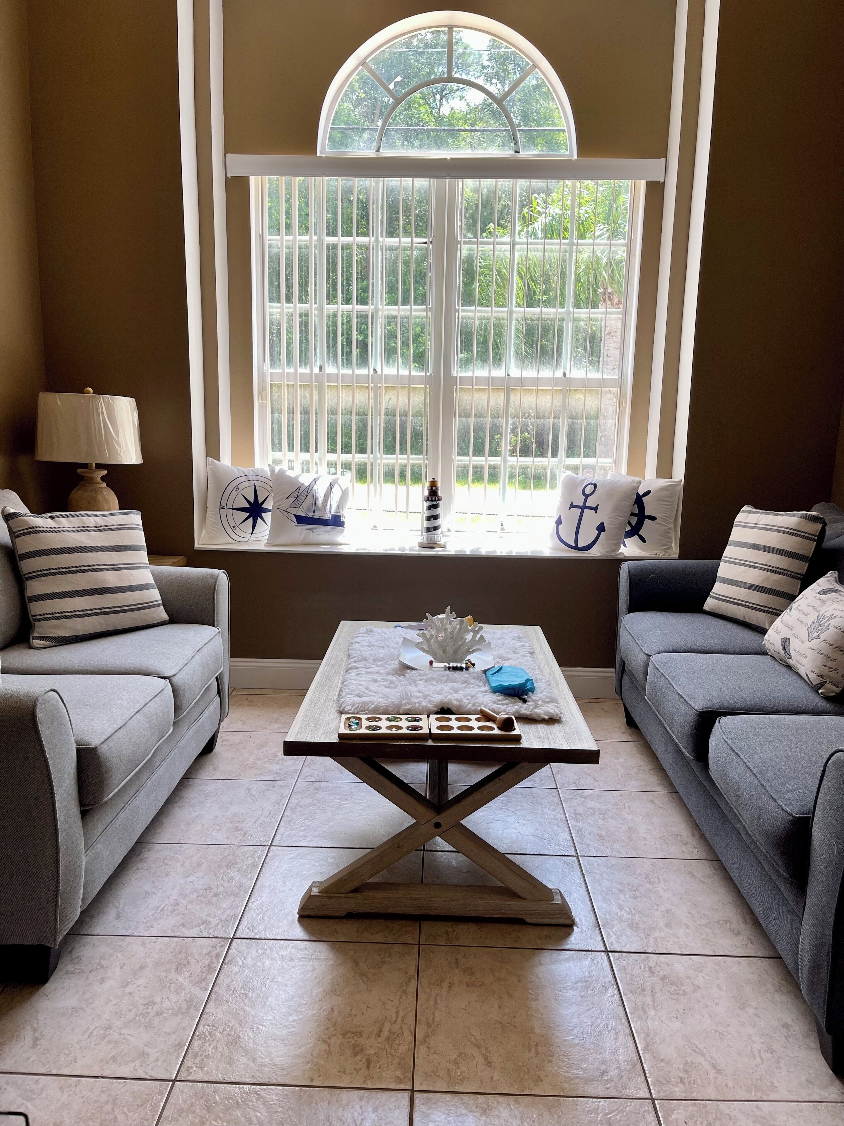 智能電視、壁爐、 辦公室