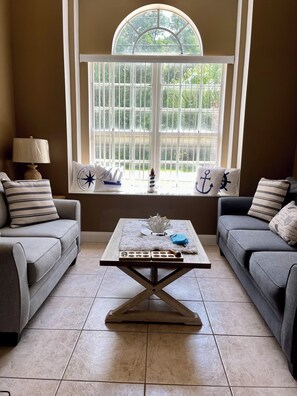 Smart TV, fireplace, offices