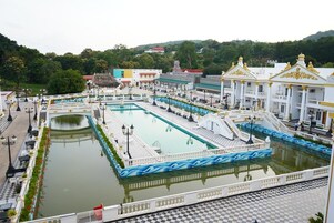 Indoor pool, outdoor pool
