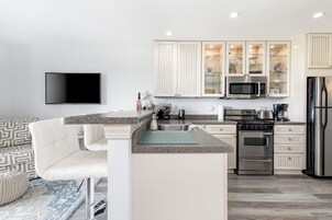 Condo | Private kitchen | Fridge, microwave, dishwasher, rice cooker