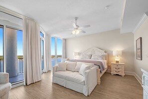 4 chambres, fer et planche à repasser, accès au Wi-Fi (inclus)