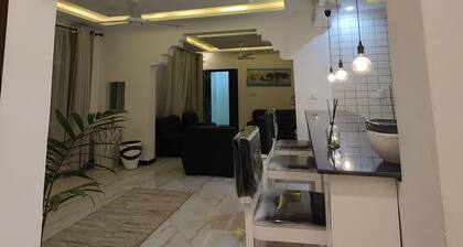 AYAA APARTMENT