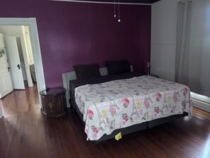 1 bedroom, iron/ironing board, WiFi, bed sheets