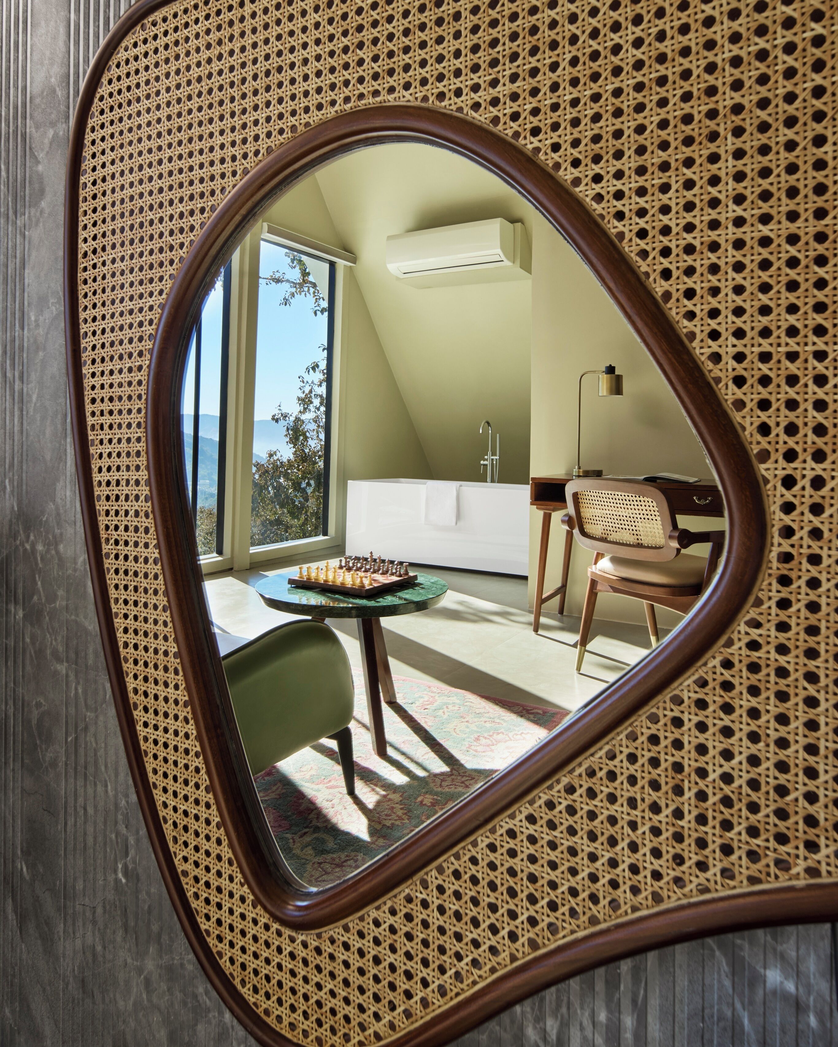 Suite monolocale Luxury | Minibar, una scrivania, ferro/asse da stiro, Wi-Fi gratuito