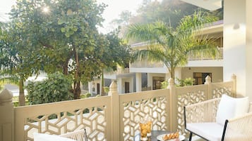 Camera Deluxe | Minibar, una scrivania, ferro/asse da stiro, Wi-Fi gratuito