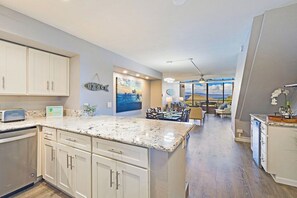 Interior - Ocean View Villa in Kahana, Maui (Lahaina)