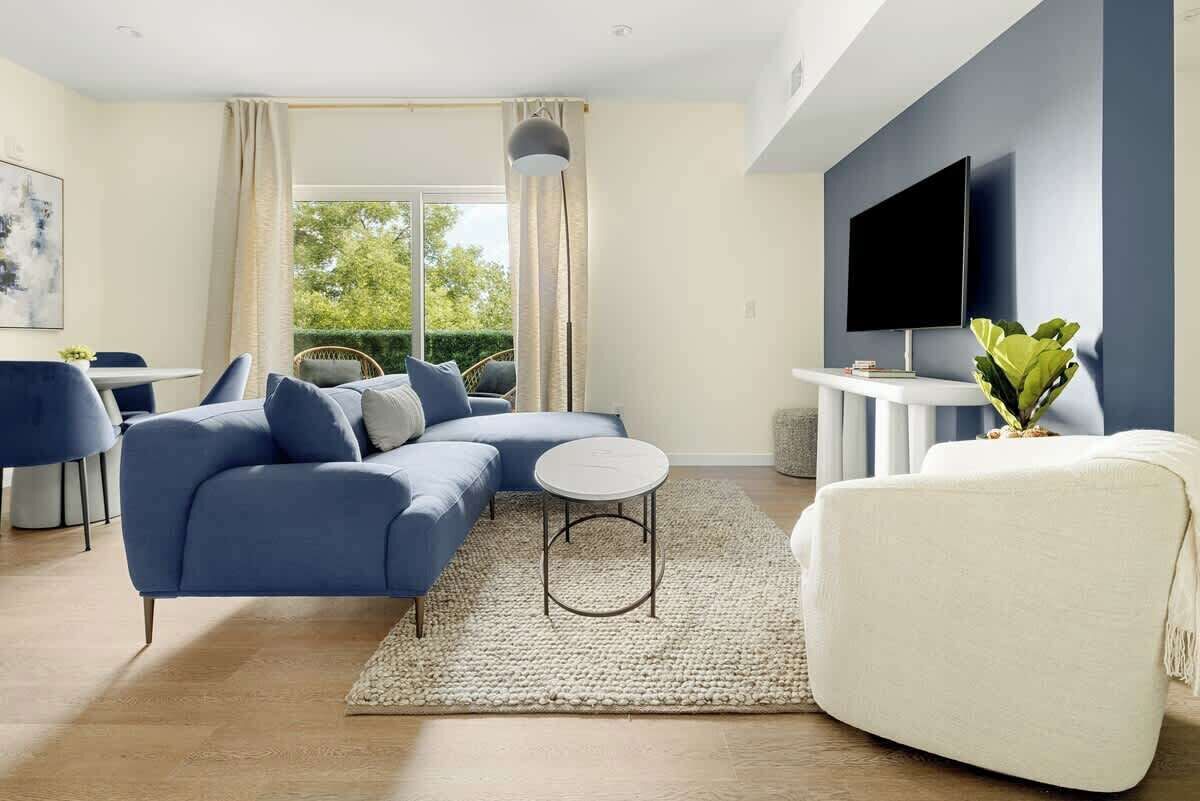TV, offices