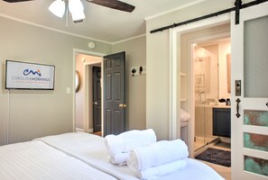 4 Schlafzimmer, Schreibtisch, Bügeleisen/Bügelbrett, kostenloses WLAN