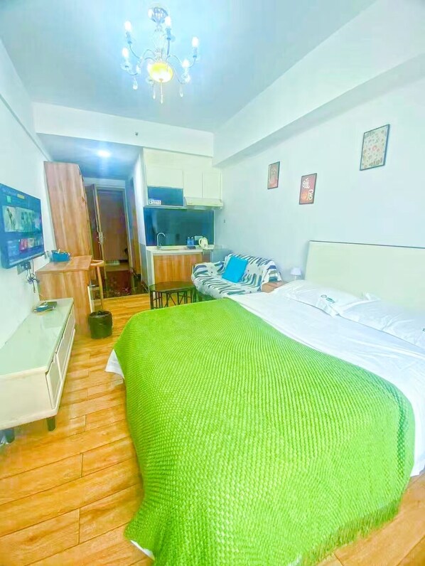 Business Apartment | 1 bedroom, premium bedding, individually decorated