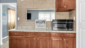 Nhà, 3 phòng ngủ | Bếp riêng | Dụng cụ pha cà phê/trà, tủ lạnh, lò nướng 