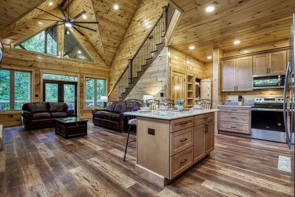 Cabaña, 4 habitaciones | Cocina privada | Frigorífico, horno, cafetera o tetera y tostadora