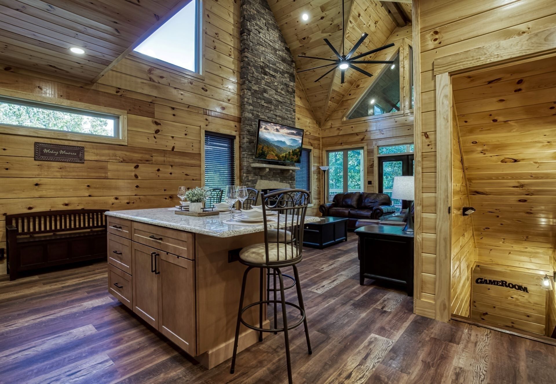 Cabin, 4 Bedrooms | Bathroom | Towels