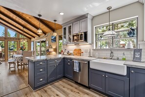 House, 4 Bedrooms | Private kitchen | Fridge, coffee/tea maker, toaster, cookware/dishes/utensils - Water's Edge - Gorgeous Water Views! by Yosemite Region Resorts (Groveland)