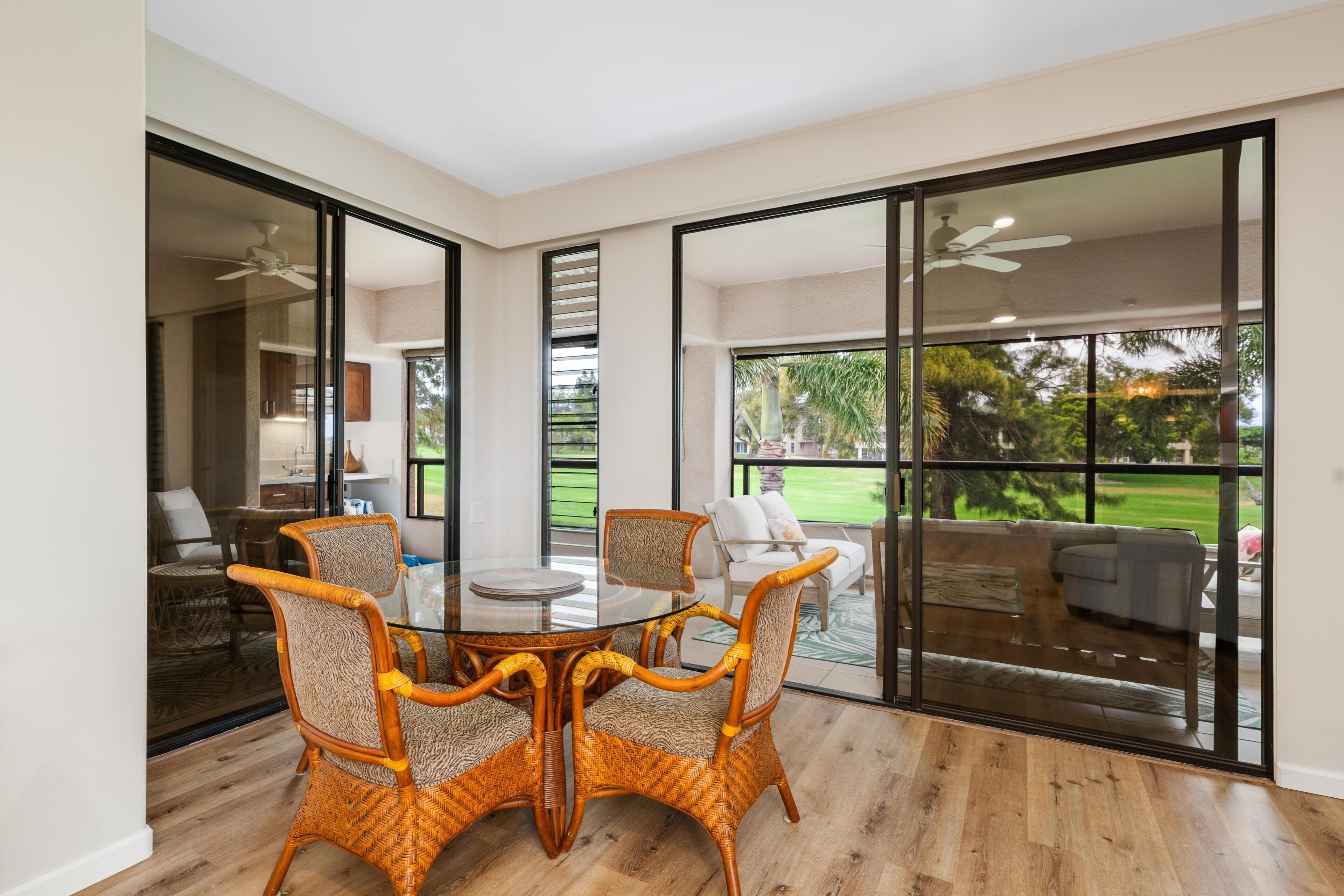 Condo, 2 Bedrooms | Dining