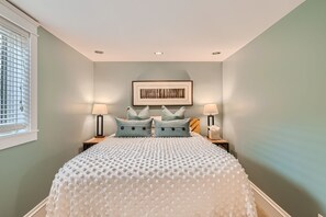 House, 4 Bedrooms | 4 bedrooms, laptop workspace, iron/ironing board, free WiFi - The French St Retreat 4 Bedroom Home by RedAwning (Breckenridge)