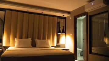 Superior Double Room | 1 bedroom, hypo-allergenic bedding, memory-foam beds, free minibar items