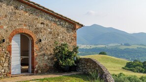 Exterior - Villa il Pozzo 14, Emma Villas (Pomarance)