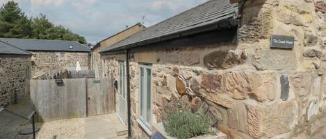 Cottage | Property grounds