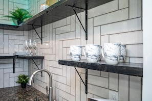 Condo | Private kitchen | Full-sized fridge, oven, stovetop, dishwasher - ATL downtown FREE Parking 2606 (Atlanta)