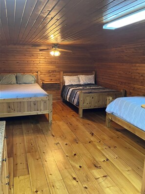 3 bedrooms, WiFi, bed sheets