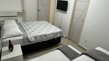 3 quartos, ferros/tábuas de passar roupa, Wi-Fi de cortesia