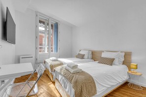 4 chambres, fer et planche à repasser, Wi-Fi gratuit, draps fournis