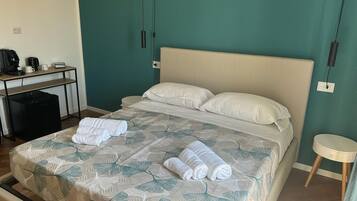 Superior Room | Soundproofing, free WiFi, bed sheets