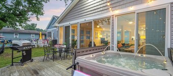25-50% Off~Private Beach~Hot Tub~Fire Table~
