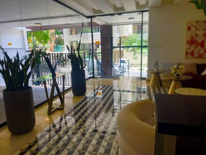 Luxury in Naco 2BR: Pools, gym, views, bars and more