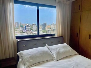 2 habitaciones, tabla de planchar con plancha y wifi gratis 