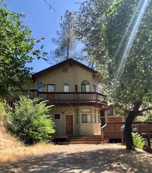 Exterior - NEW Hunter House Retreat - 10.6 mi from Yosemite<br> (El Portal)