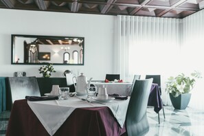 Free daily continental breakfast - Quinta da Costinha (Alijó)