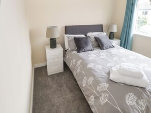 4 habitaciones, decoración personalizada y muebles diferentes