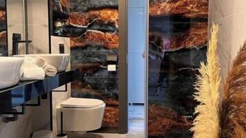 Saippua, sampoo, vessapaperi