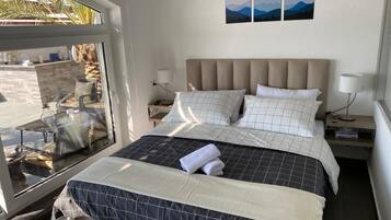 2 Schlafzimmer, Zimmersafe, Bügeleisen/Bügelbrett, kostenloses WLAN