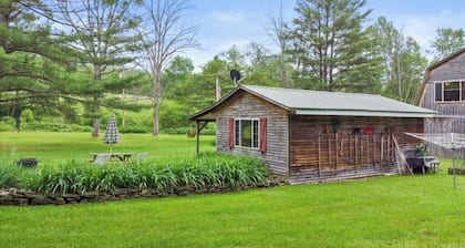Mountain Rose Horse Farm - Guest Cottage