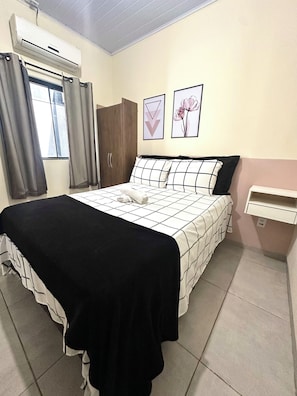 Economy Townhome | Premium bedding, blackout curtains, iron/ironing board, free WiFi - Flat Davisis - Parada do Jalapão (Palmas)